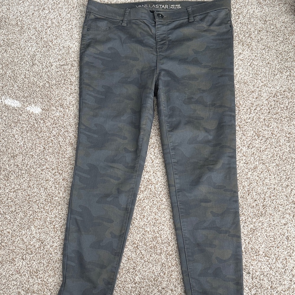 Vanilla Star Women's Camo Skinny Jeans - Dark Green/Gray